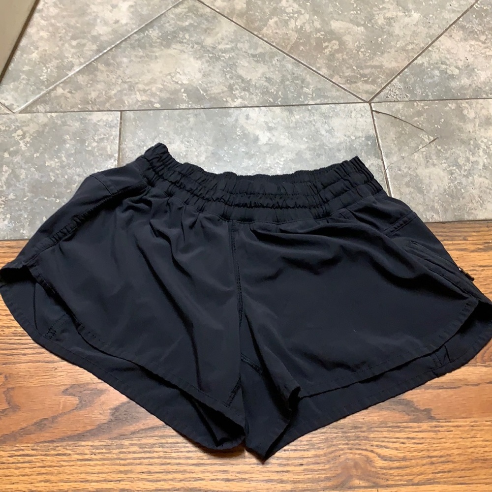 Lululemon tracker shorts size 10